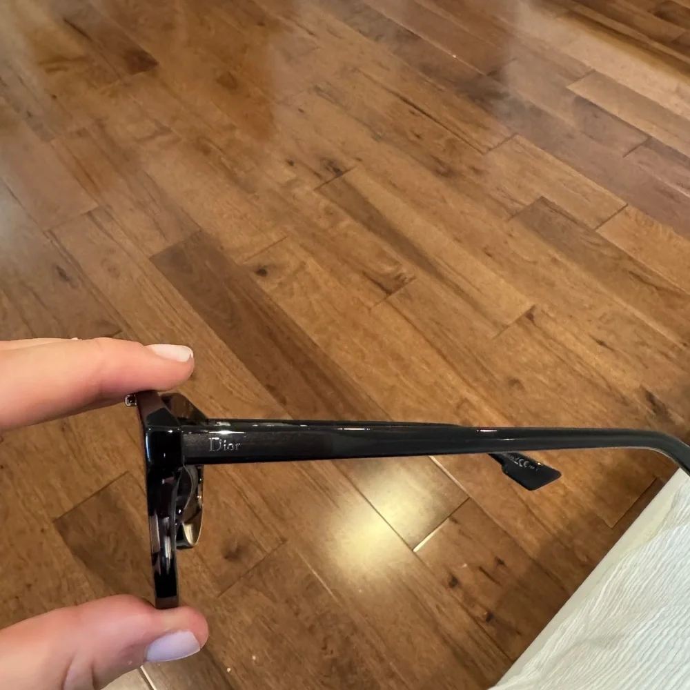 Dior Monochrome Chic Sunglasses - Picture 3 of 4